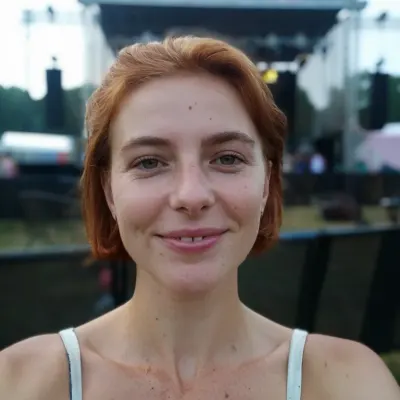 Алиса, 28