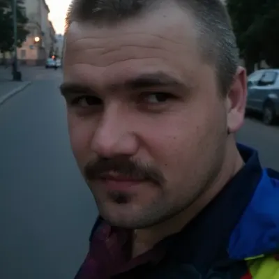 Владимир, 44