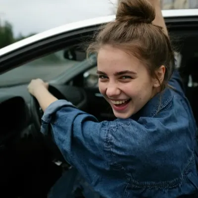 Весёлая