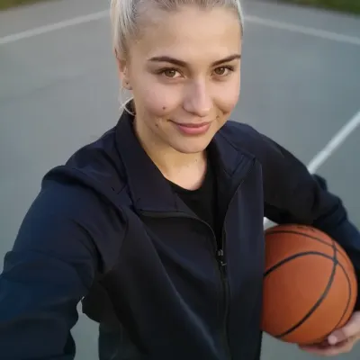 Аня, 26