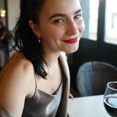 Лиза, 27